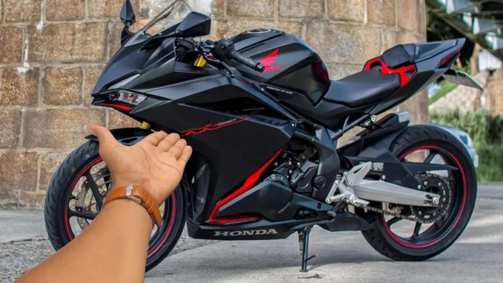 Honda CBR250R